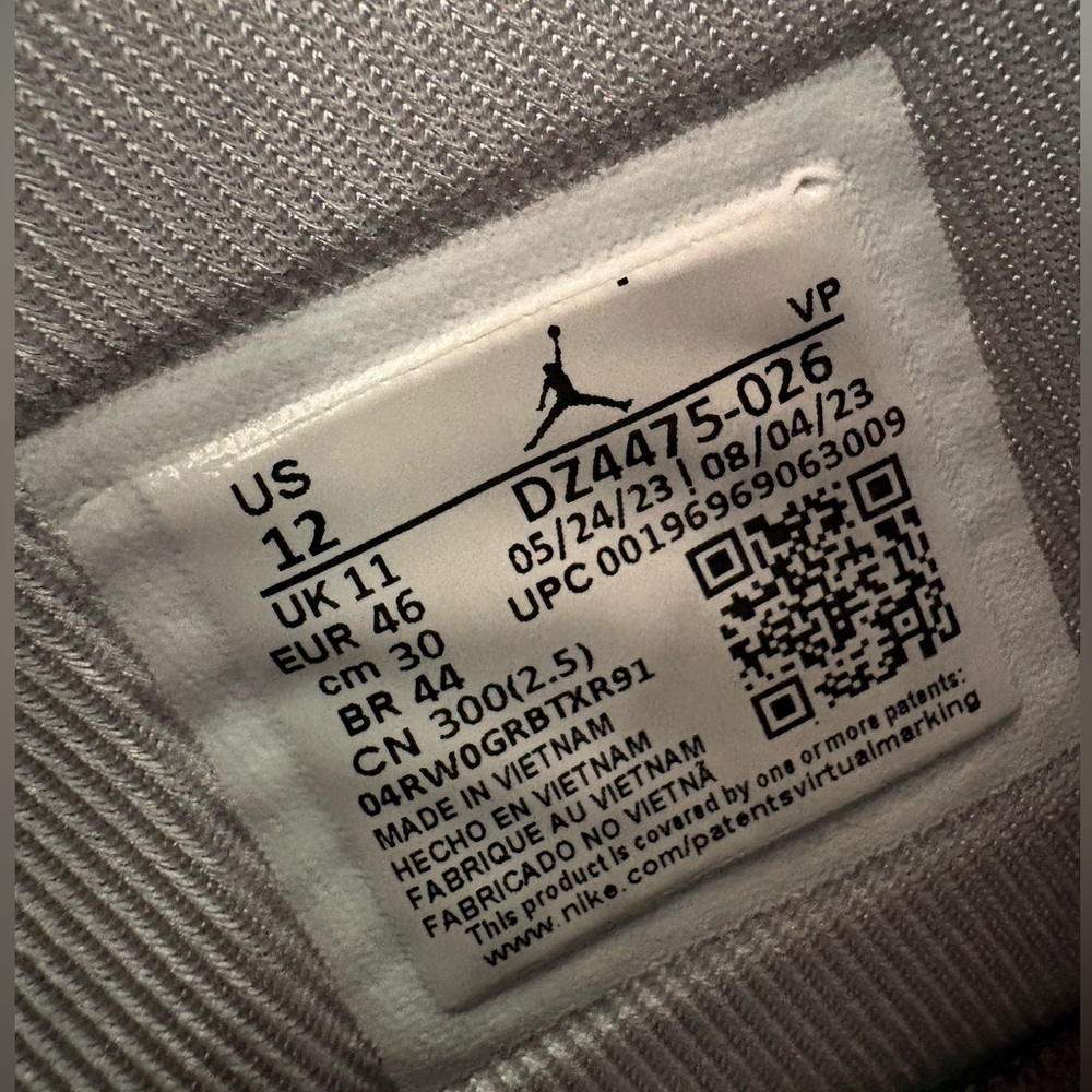 Men’s Size 12 Air Jordan MVP “Raptors Home” - Picture 10 of 13